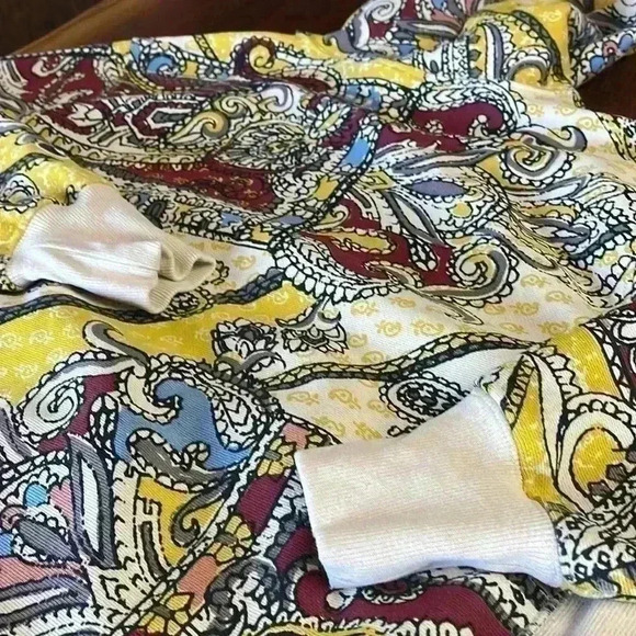 Champion hooded sweatshirt women’s size medium. Super cool! - Picture 8 of 8